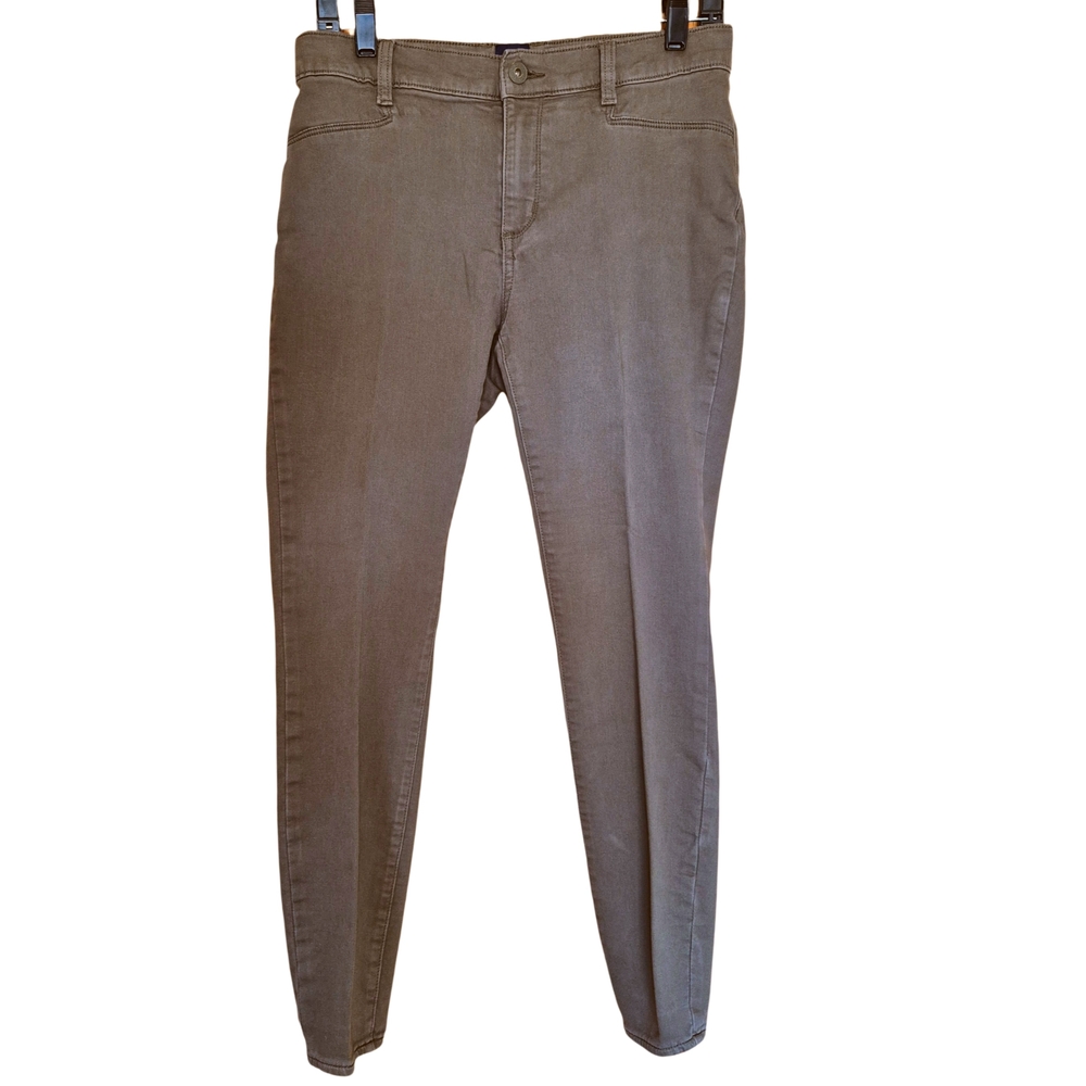 GAP Stretch Skinny Pants – Size 8 – Olive Green